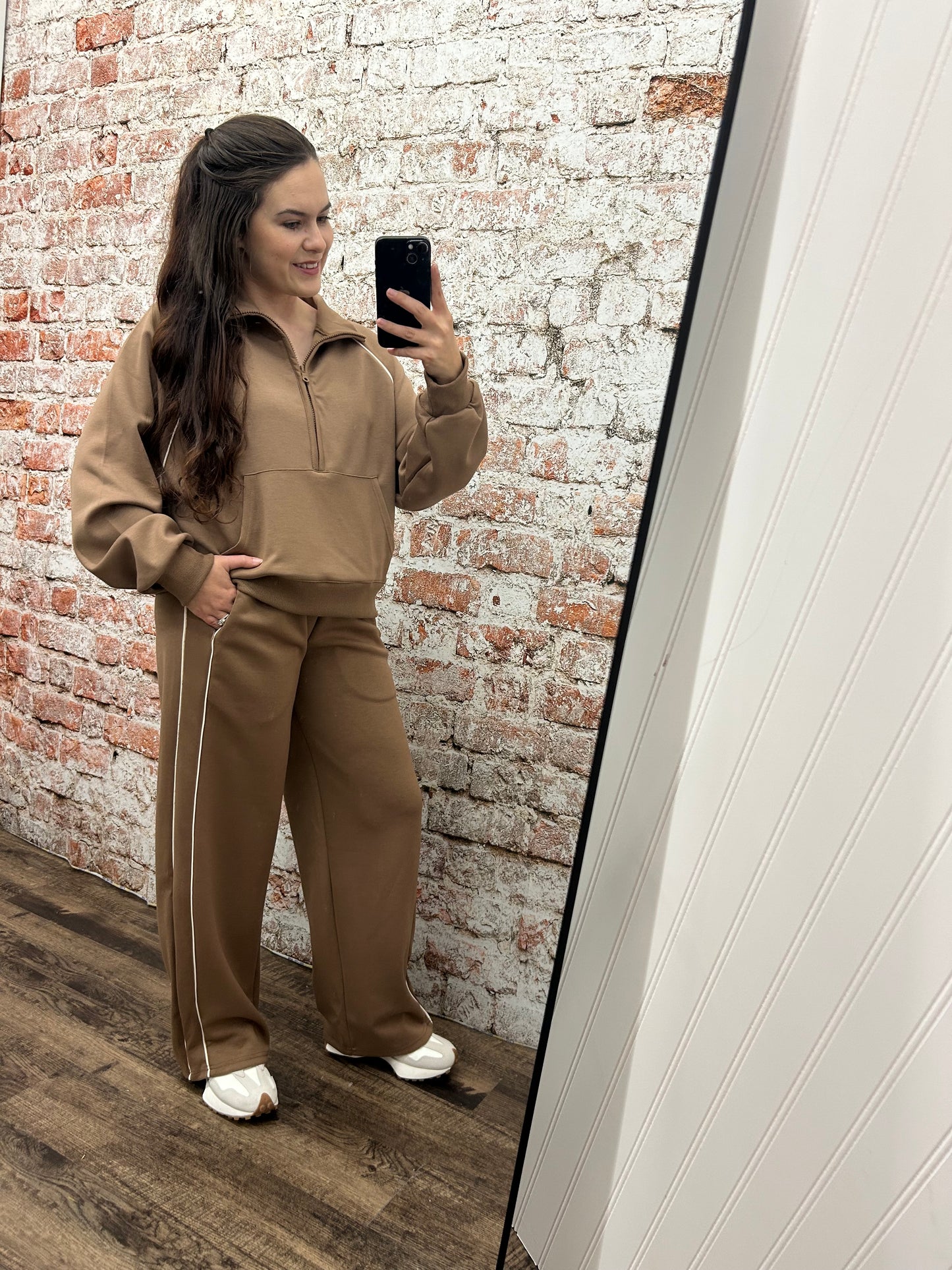 Piping Detail Half Zip Pullover - Mocha
