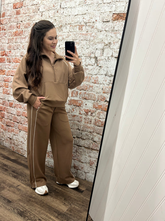 Piping Detail Half Zip Pullover - Mocha