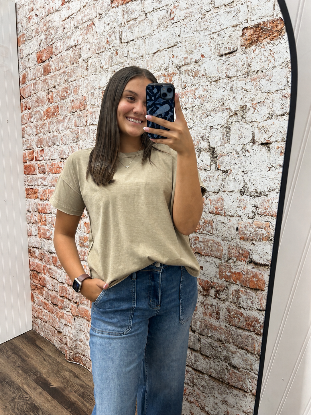 Round Neck Short Sleeve Exposed Seam Knit Top