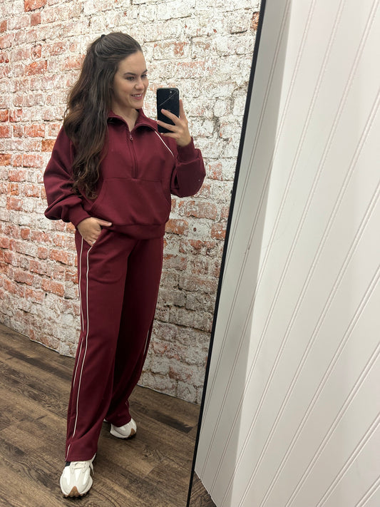 Piping Detail Half Zip Pullover - Burgundy